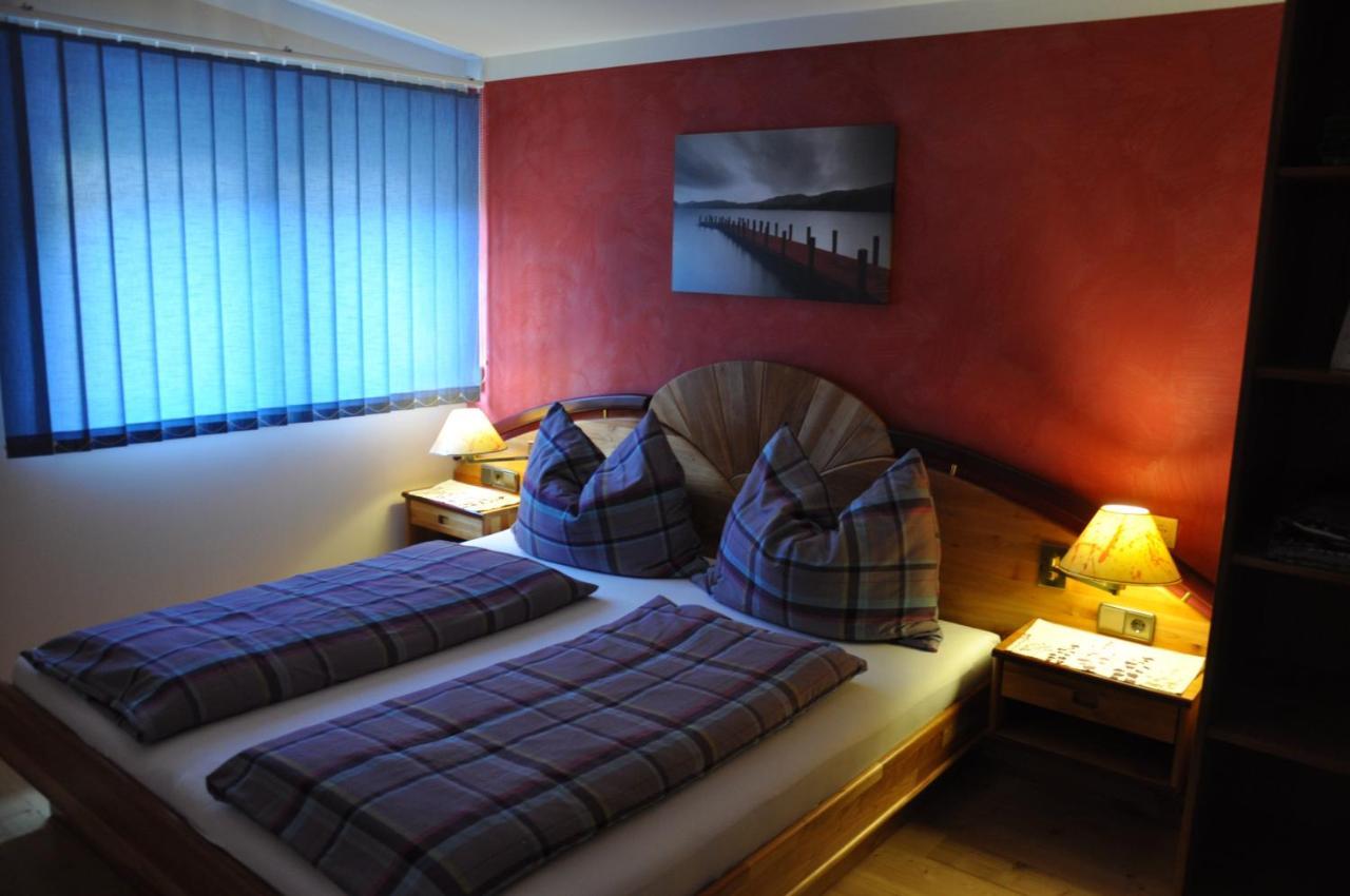 Erdhaeuser Und Apartments Mit Seeblick Und Alleinlage ويسنسي المظهر الخارجي الصورة