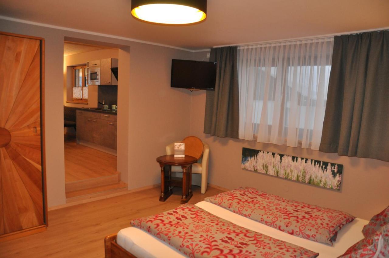 Erdhaeuser Und Apartments Mit Seeblick Und Alleinlage ويسنسي المظهر الخارجي الصورة