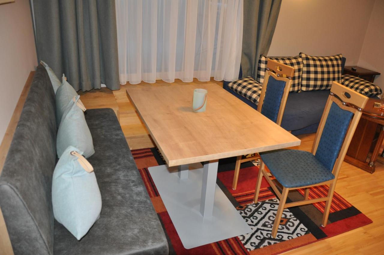Erdhaeuser Und Apartments Mit Seeblick Und Alleinlage ويسنسي المظهر الخارجي الصورة